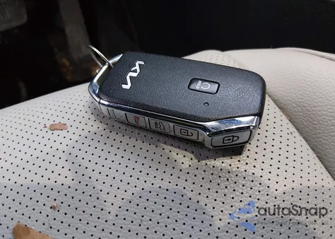 2023 Kia Sportage Hybrid Ex из США, поврежденный, VIN KNDPVCAG8P7030331